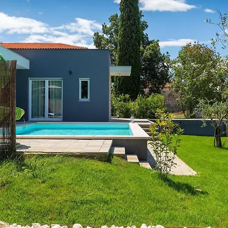 Noemi Dom wakacyjny *