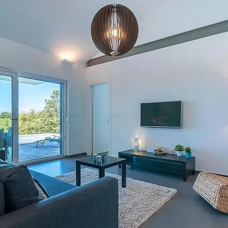 Noemi Будинок відпочинку Пула