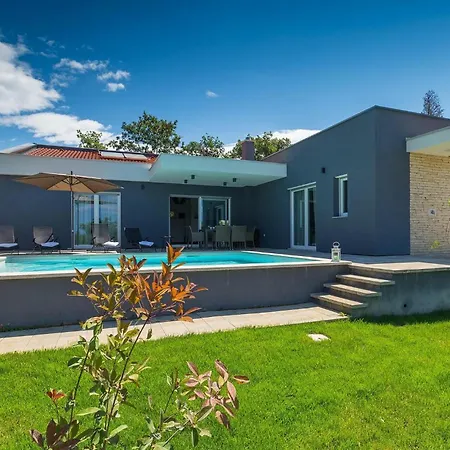 Holiday home Noemi